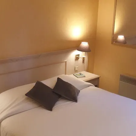 Logis L'auberge Bourbonnaise Hotel Saint-Yorre
