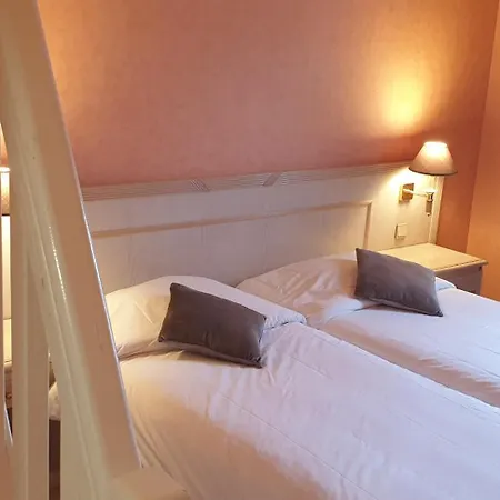Logis L'auberge Bourbonnaise 3*